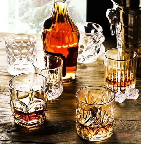 Diamond Design Crystal Whiskey Glasses - Elegant and Durable - Premier B2B Stocklot Marketplace