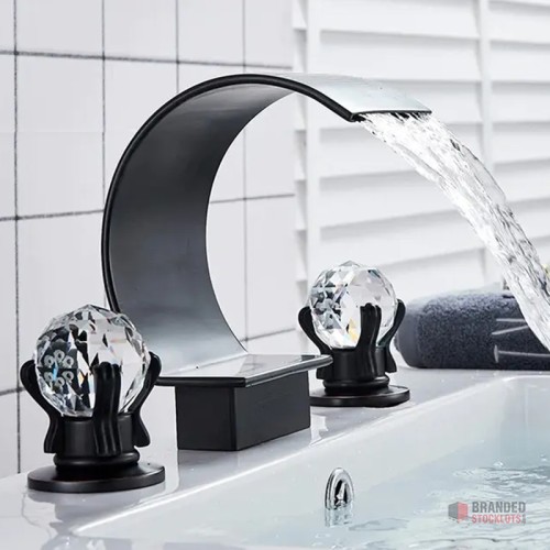 Exquisite Luxury Waterfall Bathtub Faucet Set for Discerning Hotels - thumbnail image - Premier B2B Stocklot Marketplace