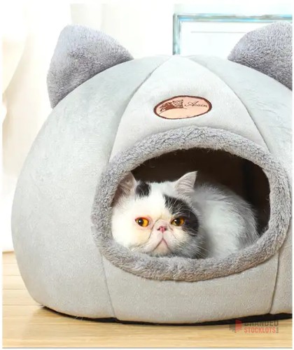 Wholesale Offer: CozyPaws Round Cat Beds - Warm and Enclosed - Premier B2B Stocklot Marketplace