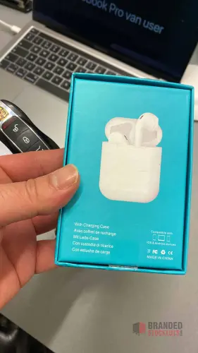 Bulk Offer: 700 Wireless Earpods with Charging Case at Just €2.5 Each - Premier B2B Stocklot Marketplace