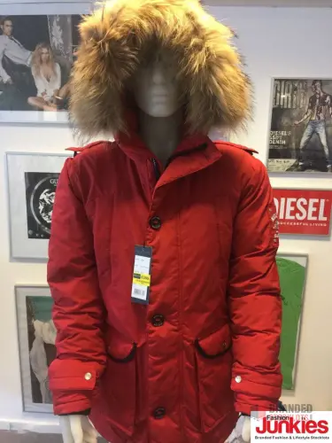 Exclusive Offer: REDSKIN AND NICKELSON Heavy Winter Coats for €35 Each - thumbnail image - Premier B2B Stocklot Marketplace